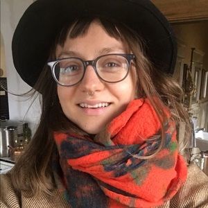 Meet your Posher, Nicole